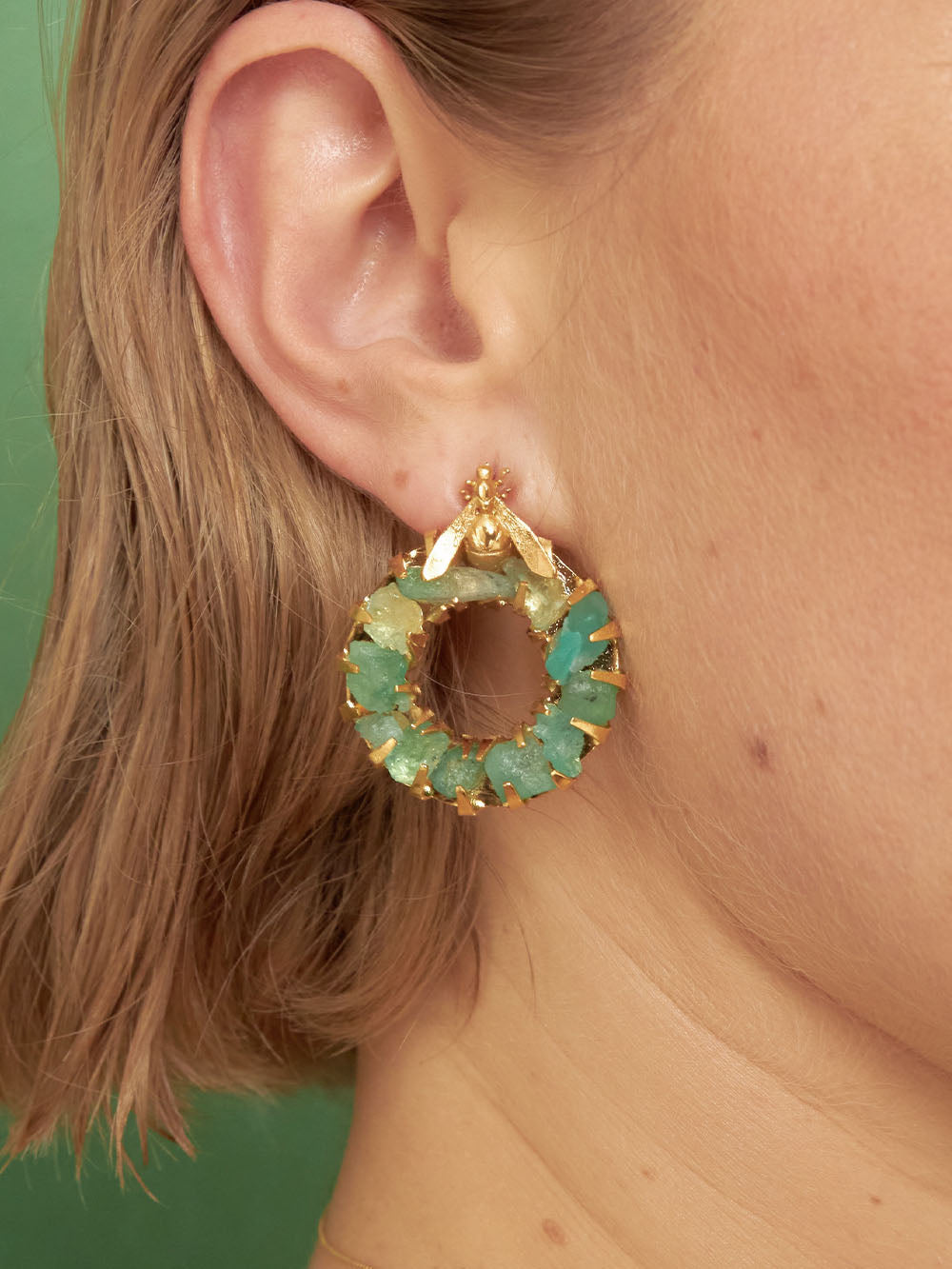 Aretes Aro esmeralda topo mini hormiga