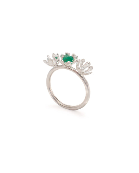 Anillo Lirio de Agua  Plata y Esmeralda.